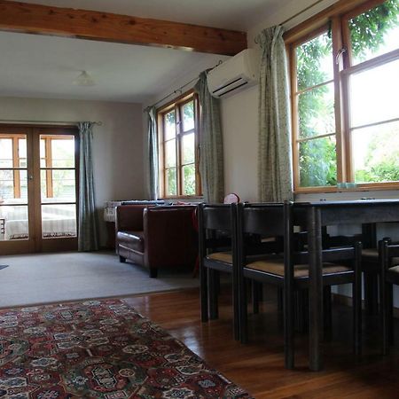Batch With A View Villa Te Anau Exterior photo